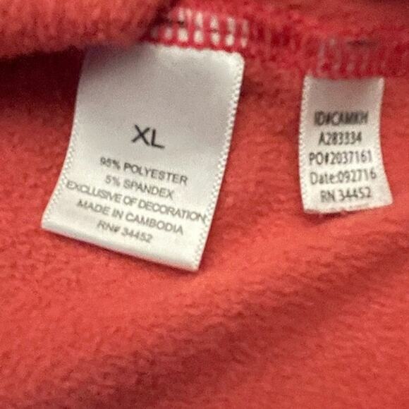 Cuddl Duds Christmas Pajama Top - Women’s XL - Red Reindeer Trim Sleepwear- EUC - Picture 4 of 5